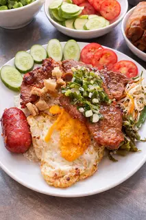 Hình ảnh Cơm sườn - trứng ốp la