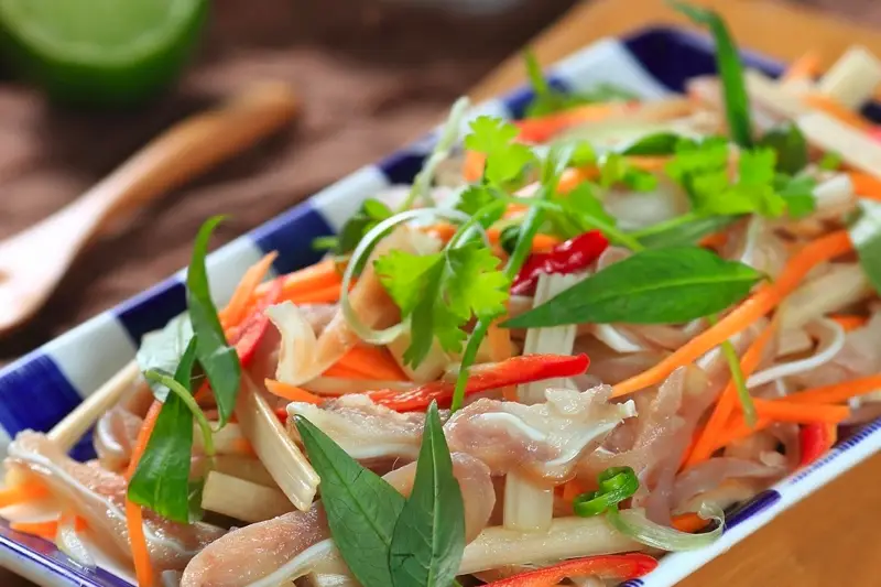 Hình ảnh Combo 2 gỏi(L) -  bao tử cá chẽm - da cá và gỏi tai heo đu đủ