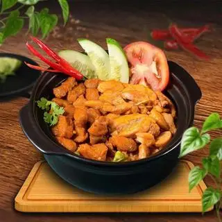 Hình ảnh Cơm trắng gà xá xíu