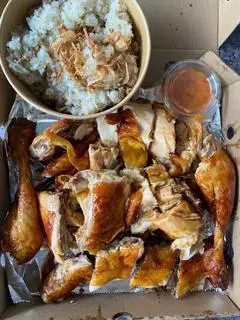 Hình ảnh Combo Nữa Con Gà Ta Da Giòn + Xôi