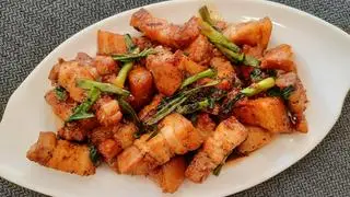 Hình ảnh Cơm ba chỉ rang cháy cạnh