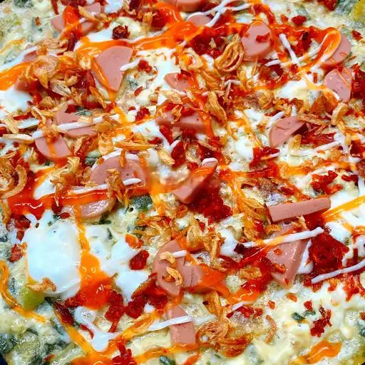 Hình ảnh Bánh tráng nướng pho mai khô bò ( có ớt )