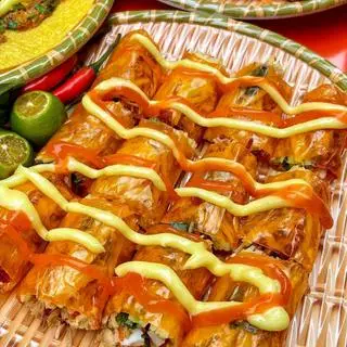 Hình ảnh Bánh Cuốn Bơ - sốt me