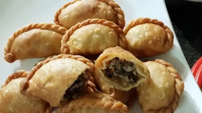 Hình ảnh Bánh quai vạc chiên giòn 