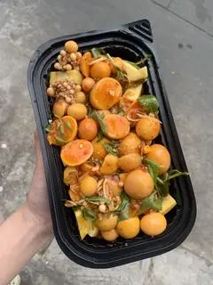 Hình ảnh Trứng gà non sốt thái size M-Lòng đào 