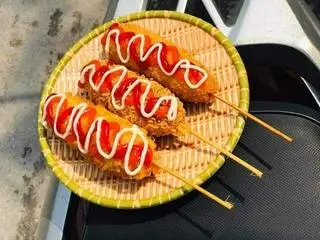 Hình ảnh Hotdog phô mai