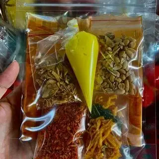 Hình ảnh Set 300g Bánh Tráng Cuốn Bơ / Bánh Tráng Sate Tắc