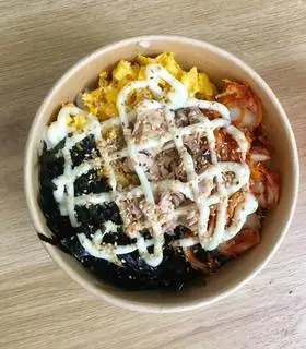 Hình ảnh Cơm trộn cá ngừ