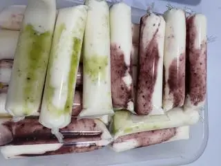 Hình ảnh 10 bịch Sữa chua túi- kiwi , dâu, chanh dây, việt quất 