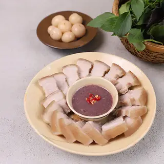 Hình ảnh cơm thịt luộc cà pháo mắm tôm