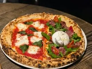 Hình ảnh Pizza mix nhân