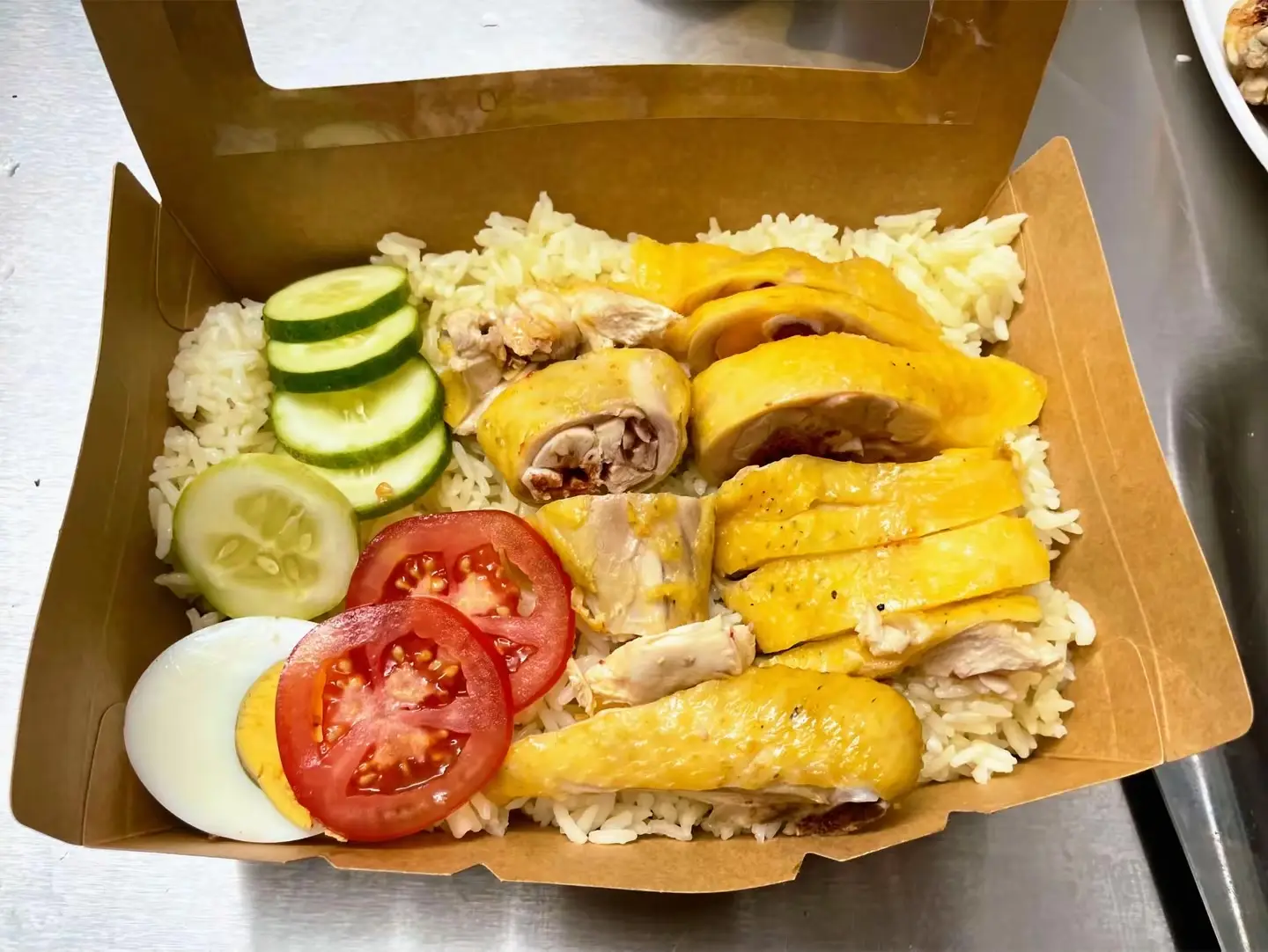 Hình ảnh CƠM ĐÙI GÀ 