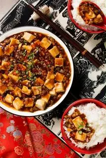 Hình ảnh CƠM THỊT BẰM ĐẬU SỐT TỨ XUYÊN