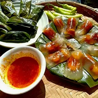 Hình ảnh Combo 20 bánh lọc - 10 bánh nậm chín