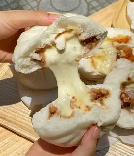 Hình ảnh Bánh Bao Bò Ngô (Sốt Spagetti)