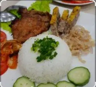 Hình ảnh cơm tấm sườn+ chả 