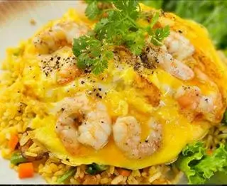 Hình ảnh Cơm Chiên Tôm Phủ Trứng(tặng trà tắc/ trà chanh