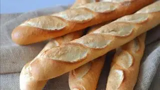 Hình ảnh Bánh mì baguette