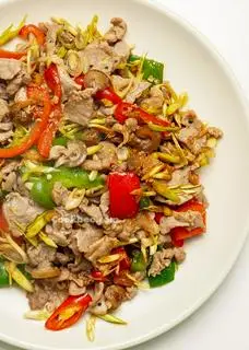 Hình ảnh Bê Xào Sả Ớt