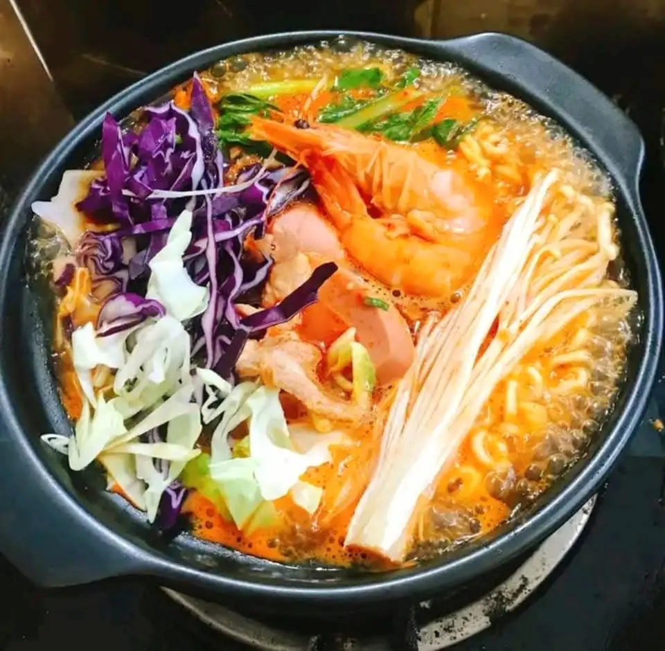 Hình ảnh Mì cay thập cẩm