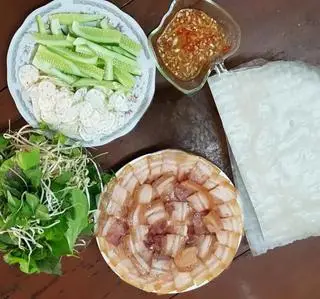 Hình ảnh Bánh tráng cuốn thịt luộc/ thịt rang cháy cạnh - 1 phần 1người