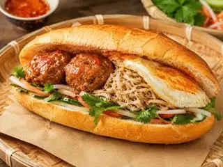 Hình ảnh Bánh Mì Thập Cẩm