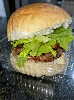 Hình ảnh Buger Gà Xá Xíu + Trứng 