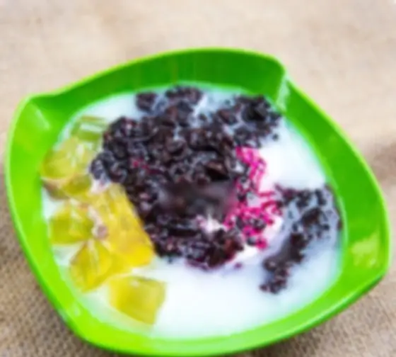 Hình ảnh Sữa chua nếp cẩm
