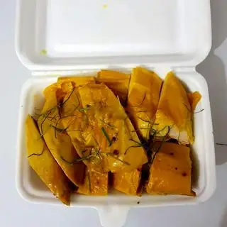 Hình ảnh Gà ủ muối  tiêu 1/2con (để mát)
