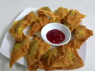 Hình ảnh Lá hoành thánh chiên - 3 miếng