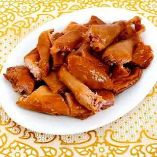 Hình ảnh Gà hun khói 1 con(để mát)