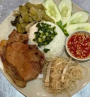 Hình ảnh Cơm tấm sườn - bì