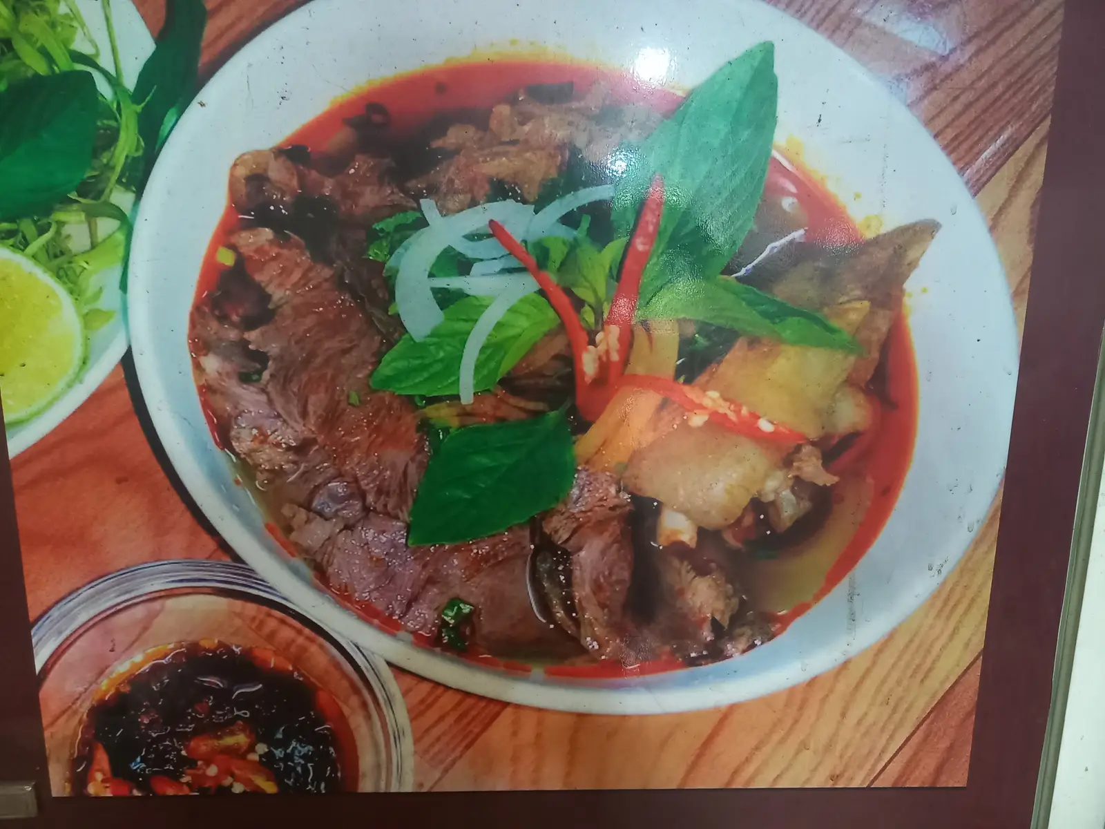 Hình ảnh Bún bò huế - Nạm