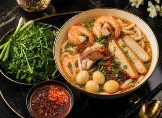 Hình ảnh Bánh Canh Thập Cẩm ( Trứng Cút. Tôm. Chả cá. Cá lóc)