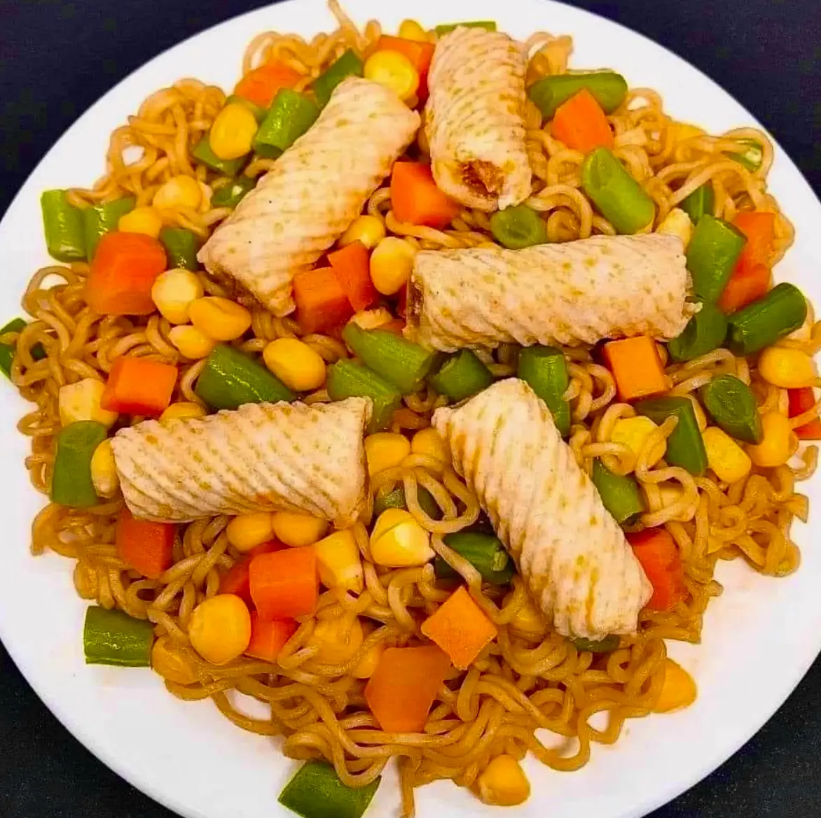 Hình ảnh Mì Trộn Mực Xoắn