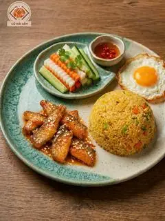Hình ảnh Cơm rang cá mối rim mặn ngọt + trứng ốp