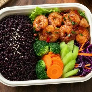Hình ảnh Cơm gạo lức tôm rim rau củ