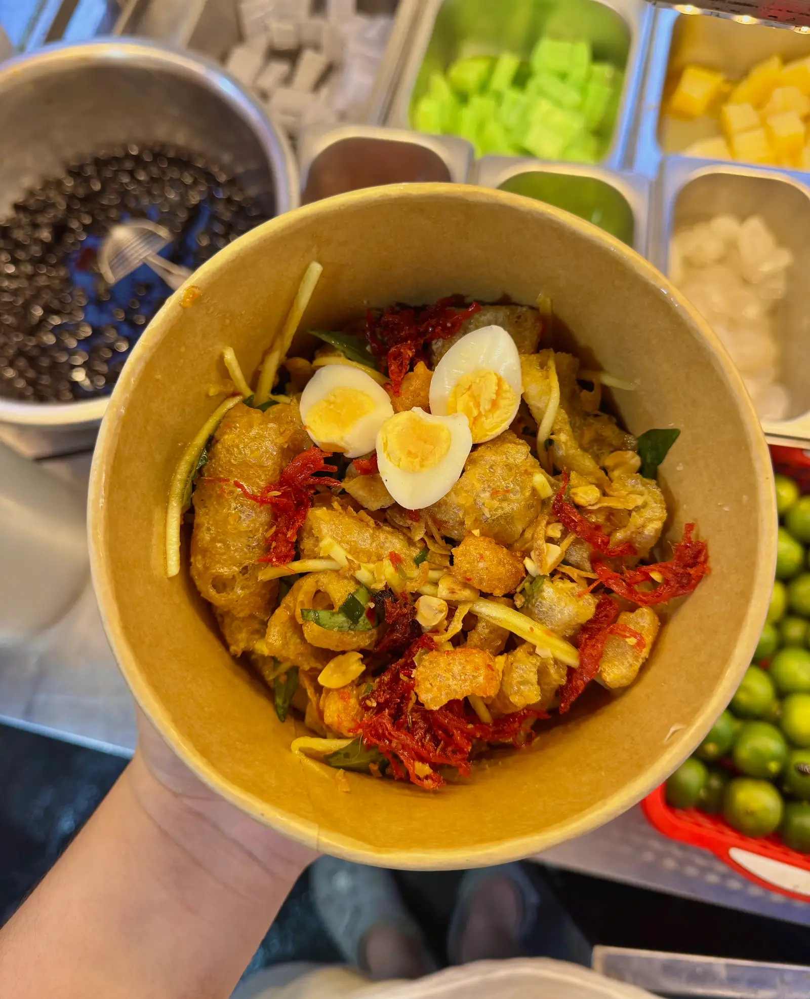 Hình ảnh Da heo lắc sốt chua ngọt