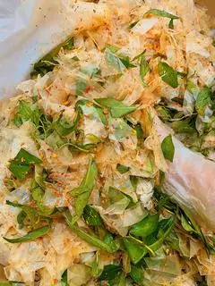 Hình ảnh Bánh tráng tỏi ớt