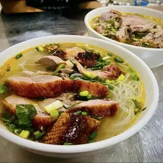 Hình ảnh Bún vịt quay