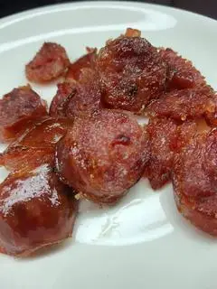 Hình ảnh lạp xưởng tươi cây lậy(500gr)