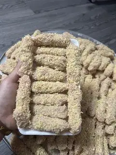 Hình ảnh 12 nem chua trần công châu ( nem chưa rán ) 