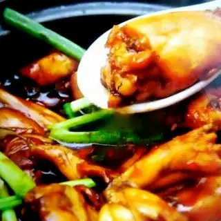 Hình ảnh Ếch kho 1 con không cháo.