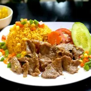 Hình ảnh Cơm chiên (giòn) dương châu - bò (củ hành)