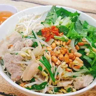 Hình ảnh Phở Trộn Thịt Heo
