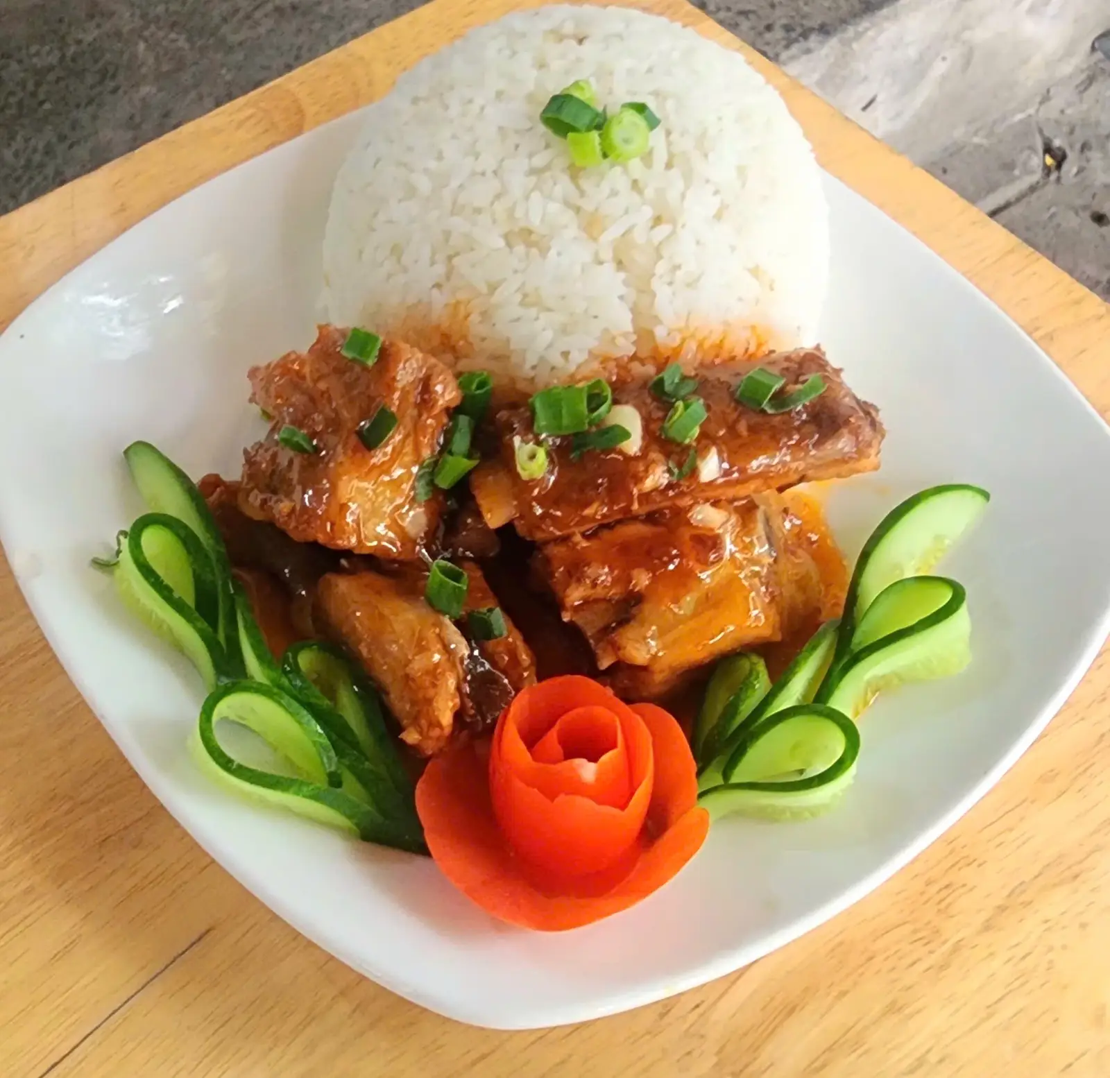 Hình ảnh Cơm Sườn Sốt Chua Ngọt + 1 Coca