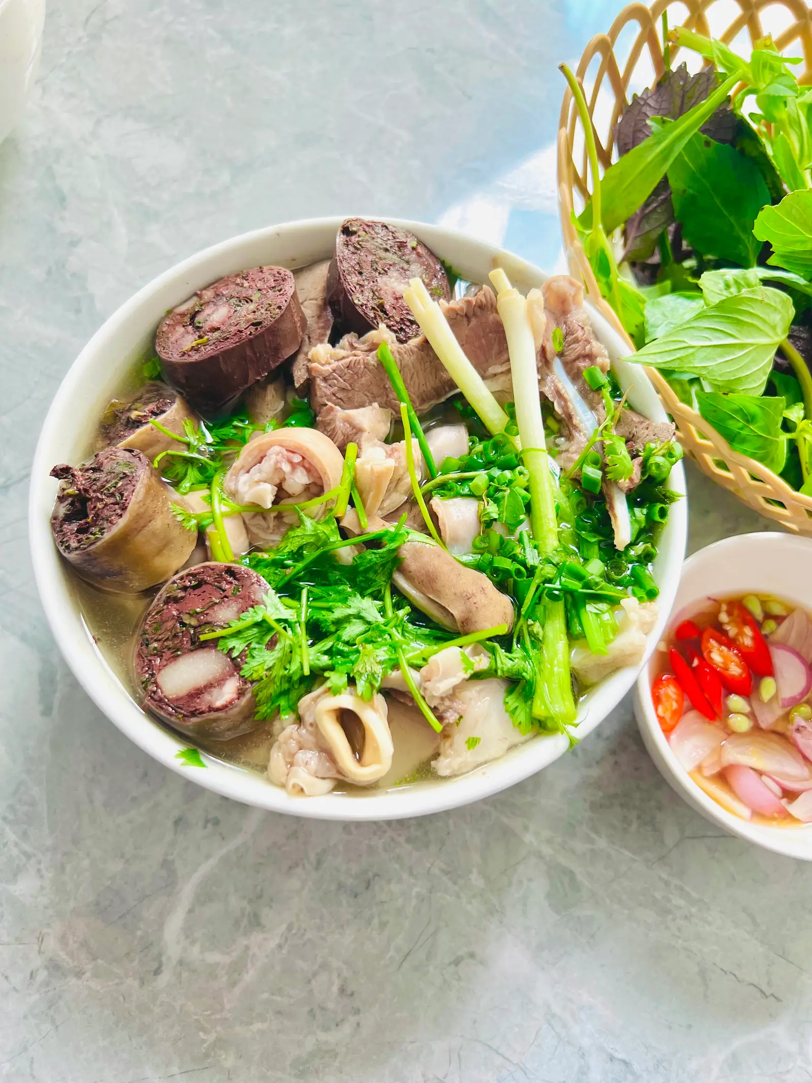 Hình ảnh Bún lòng nhiều nhân 