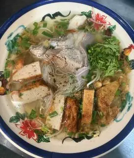 Hình ảnh Hủ Tiếu Giò Heo Chả Cá Nha Trang