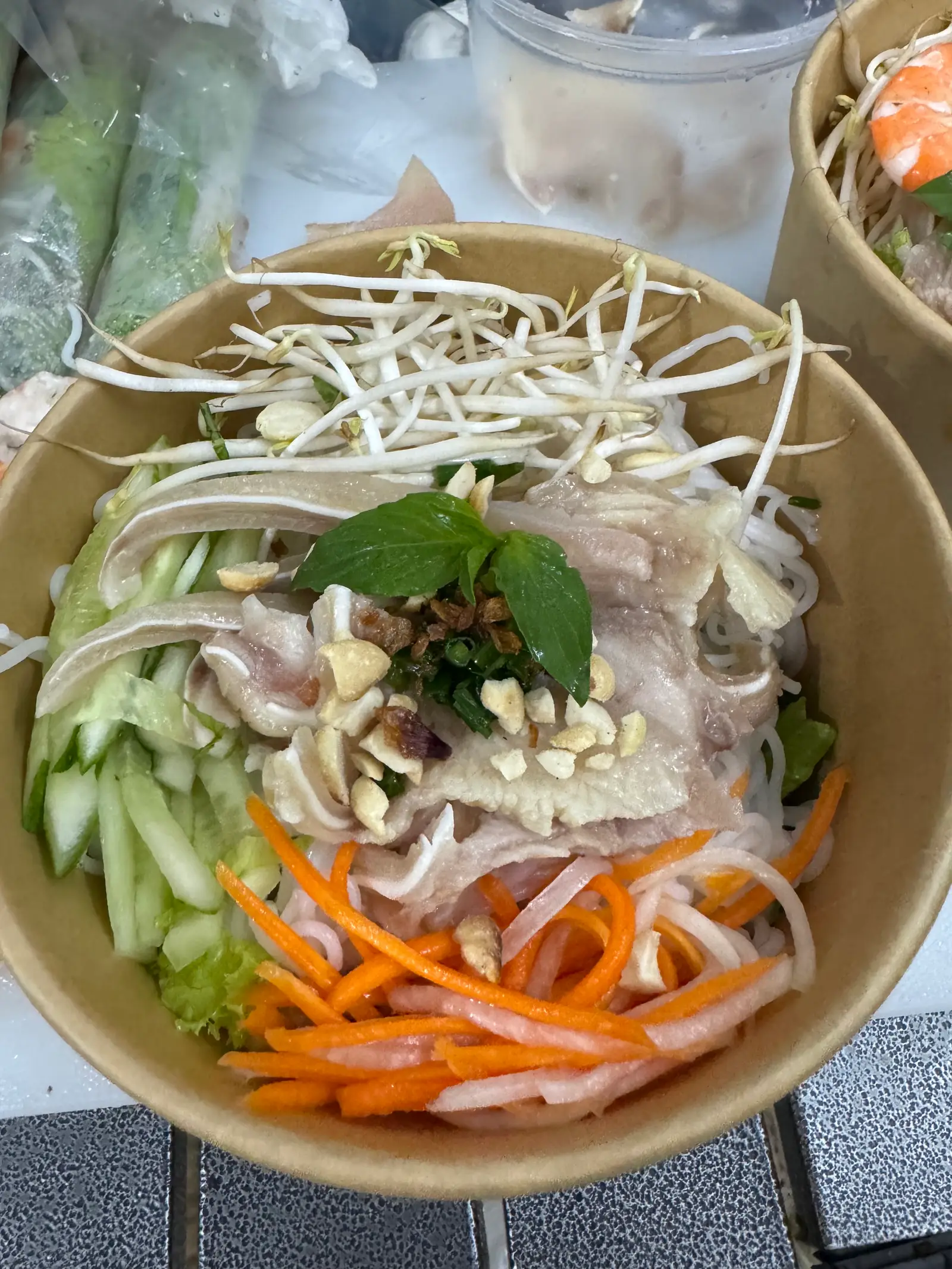 Hình ảnh Bún tai heo