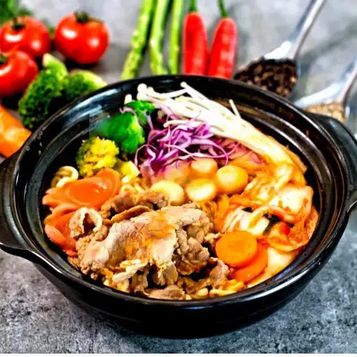 Hình ảnh mỳ cay bò + coca